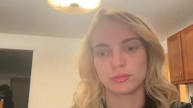 Snapshot of lanasharapovaxxx chatting on 02/17/26, 12:40 lanasharapovaxxx online show from 02/17/26, 12:40