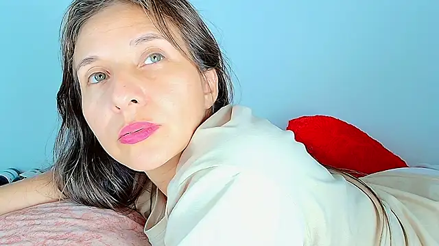 alana pink95 online show from 03/11/26, 07:53