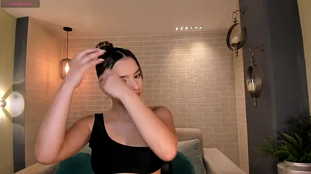 LaurentRosse1 online show from 12/03/25, 07:23