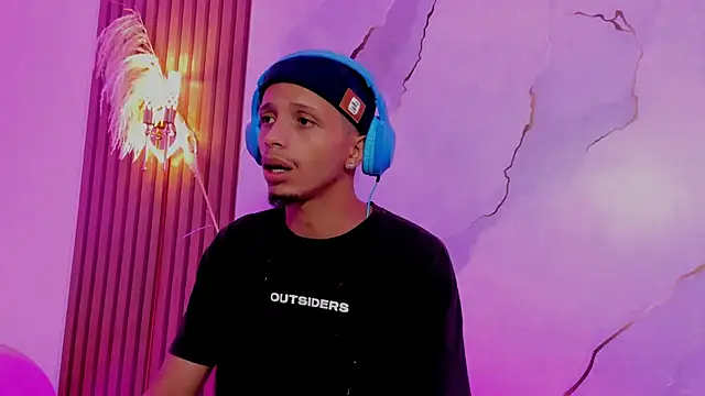 DamianandEva online show from 04/12/26, 12:21