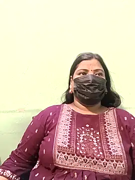 Snapshot of tamil_Nithya_J chatting on 05/02/26, 04:12 tamil Nithya J online show from 05/02/26, 04:12