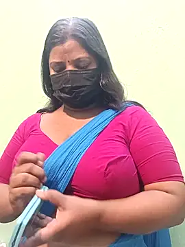 Snapshot of tamil_Nithya_J chatting on 05/09/26, 05:07 tamil Nithya J online show from 05/09/26, 05:07