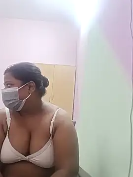 Snapshot of tamil_Nithya_J chatting on 05/11/26, 06:49 tamil Nithya J online show from 05/11/26, 06:49