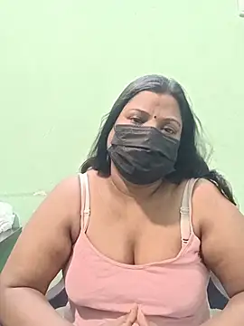 Snapshot of tamil_Nithya_J chatting on 05/19/26, 04:46 tamil Nithya J online show from 05/19/26, 04:46