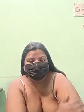 Snapshot of tamil_Nithya_J chatting on 05/28/26, 07:11 tamil Nithya J online show from 05/28/26, 07:11