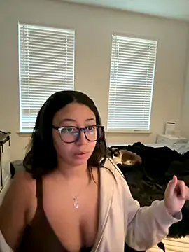 minha baby online show from 11/27/25, 02:08