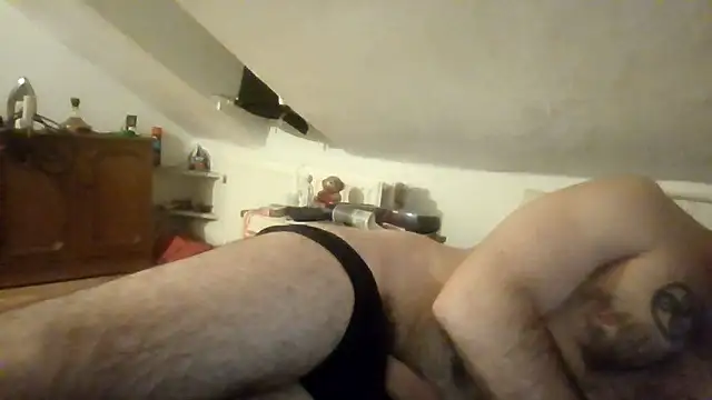 Snapshot of jokacoska chatting on 11/14/25, 10:51 jokacoska online show from 11/14/25, 10:51