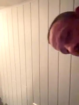 Snapshot of superbertok chatting on 10/29/25, 09:05 superbertok online show from 10/29/25, 09:05