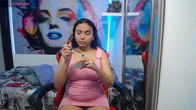 Snapshot of valeria_martinez19 chatting on 06/09/26, 03:07 valeria martinez19 online show from 06/09/26, 03:07