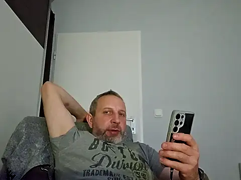 ghost430000 online show from 11/29/25, 07:17