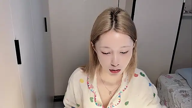 yuyu-33 online show from 03/06/26, 12:18