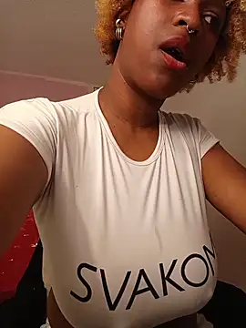 EvonyFoxxx online show from 05/08/26, 01:33