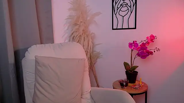 SeleneNova online show from 04/10/26, 04:12