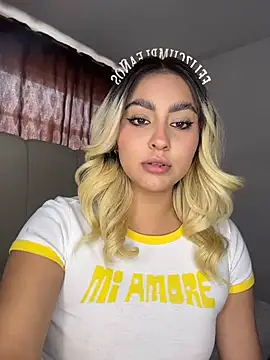 Elina Hills online show from 04/20/26, 06:09