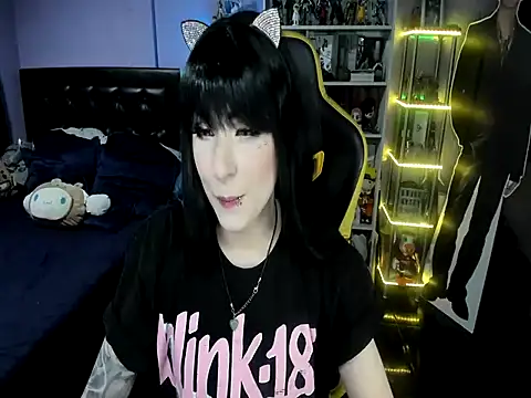 Yummy dark online show from 11/02/25, 05:54