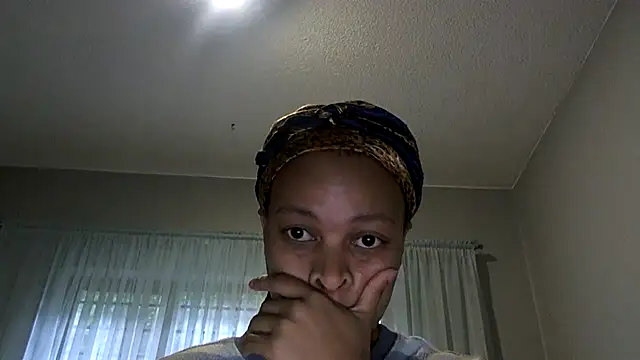 Snapshot of NewBeginnings8 chatting on 04/30/26, 05:03 NewBeginnings8 online show from 04/30/26, 05:03