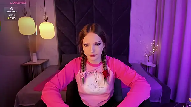 Iris Fresh online show from 11/07/25, 08:42