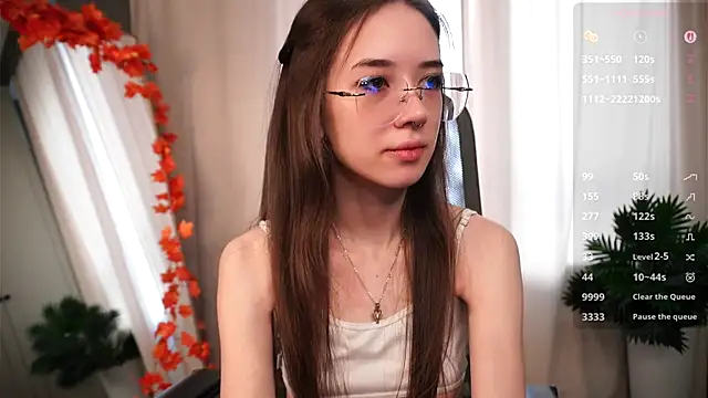 tinyanie online show from 11/16/25, 05:35