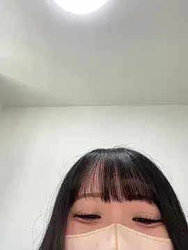 Snapshot of emiri_da_nyan chatting on 06/11/26, 06:11 emiri da nyan online show from 06/11/26, 06:11