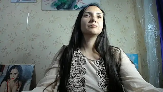 Snapshot of VoulezVous_Angel chatting on 05/26/26, 03:19 VoulezVous Angel online show from 05/26/26, 03:19