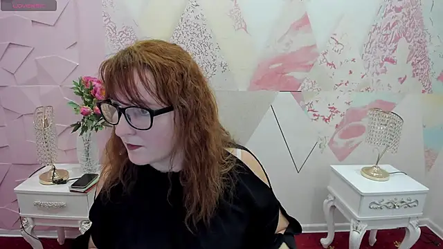 Snapshot of Vally_bek1 chatting on 10/31/25, 09:43 Vally bek1 online show from 10/31/25, 09:43