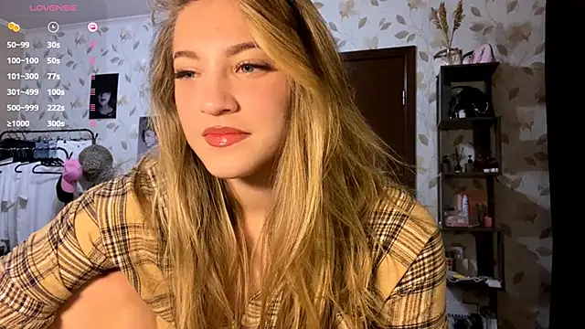 OrethaEredia online show from 11/11/25, 04:18