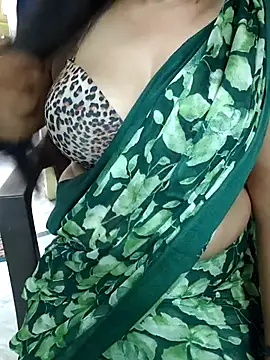 Snapshot of Jahnavi_9 chatting on 11/02/25, 01:08 Jahnavi 9 online show from 11/02/25, 01:08