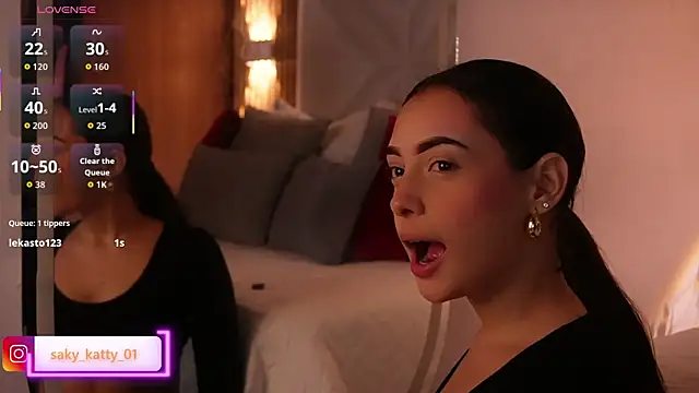 Kat Saky online show from 02/06/26, 12:15