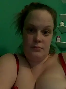 Snapshot of Siddypops99 chatting on 10/31/25, 10:33 Siddypops99 online show from 10/31/25, 10:33