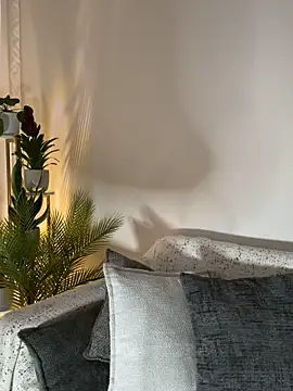 HotLdyllic online show from 04/17/26, 02:20