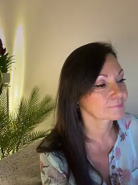HotLdyllic online show from 04/30/26, 04:13