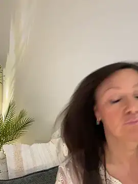 HotLdyllic online show from 05/13/26, 03:42