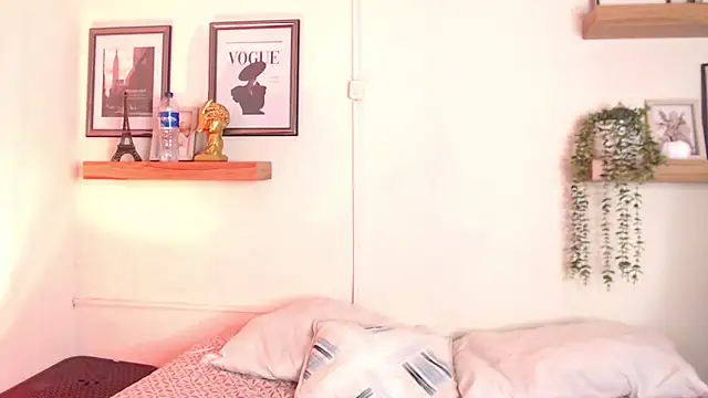 Madisonkay online show from 04/18/26, 07:58