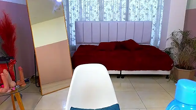 Snapshot of malen_fitnessmilf chatting on 06/01/26, 08:10 malen fitnessmilf online show from 06/01/26, 08:10