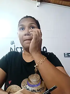 Samaraa Lee online show from 11/07/25, 11:43