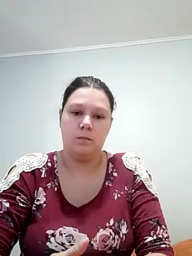 Snapshot of GlitterAuburn chatting on 01/13/26, 01:38 GlitterAuburn online show from 01/13/26, 01:38