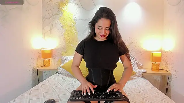 Staarhot online show from 12/16/25, 12:32