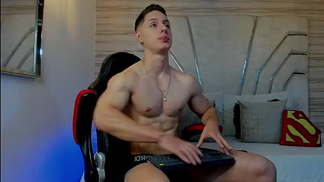 MAXTHOMSON online show from 12/20/25, 11:56