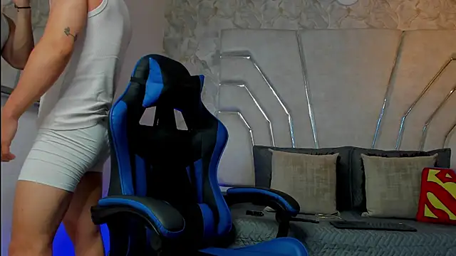 MAXTHOMSON online show from 02/21/26, 12:11