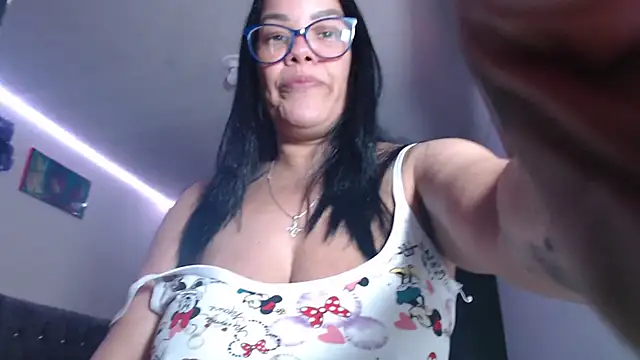 Snapshot of sofia_lopez70 chatting on 05/01/26, 11:53 sofia lopez70 online show from 05/01/26, 11:53