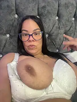 Snapshot of sofia_lopez70 chatting on 05/25/26, 12:55 sofia lopez70 online show from 05/25/26, 12:55