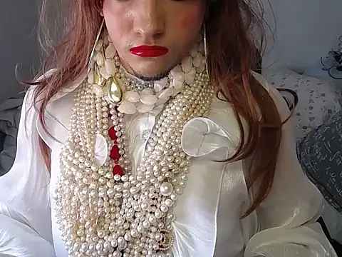 VanesaCrossic online show from 11/13/25, 08:46