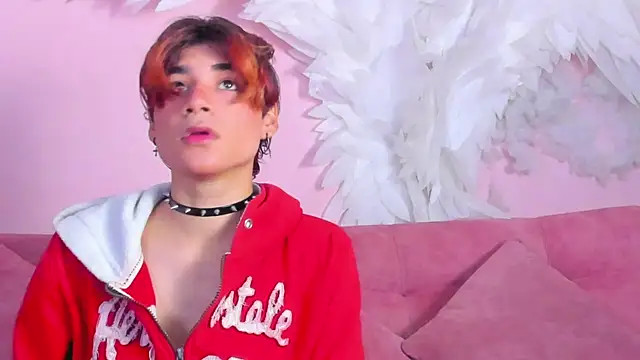 Leo Glow online show from 01/14/26, 01:28