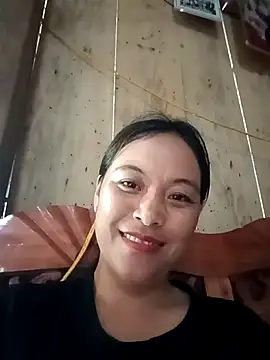 Snapshot of Alice-567 chatting on 05/07/26, 02:17 Alice-567 online show from 05/07/26, 02:17