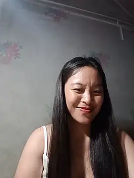 Snapshot of Alice-567 chatting on 05/21/26, 01:01 Alice-567 online show from 05/21/26, 01:01