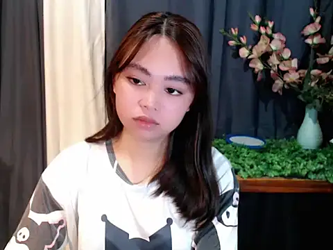 lustfullakim online show from 04/18/26, 01:37