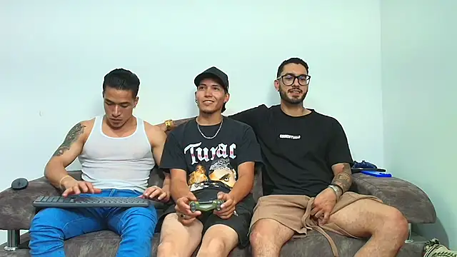 thebadboys05 online show from 11/19/25, 01:49