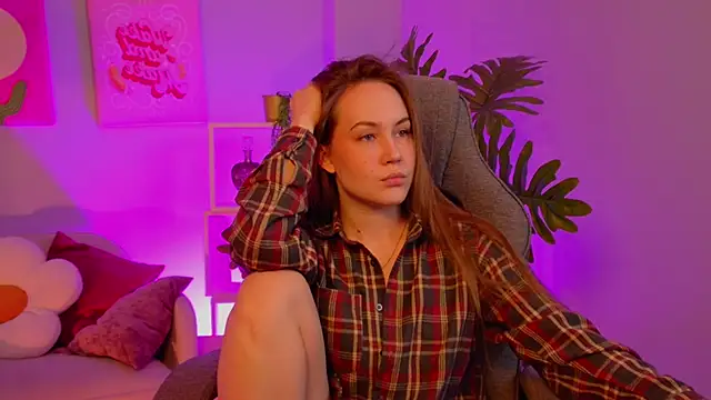 ElinVale online show from 02/10/26, 02:54