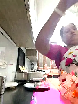 Hot-Sana2 online show from 04/20/26, 01:58