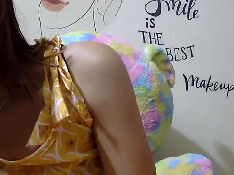 maira 33 online show from 03/18/26, 09:18